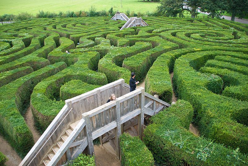 800px-longleat-maze