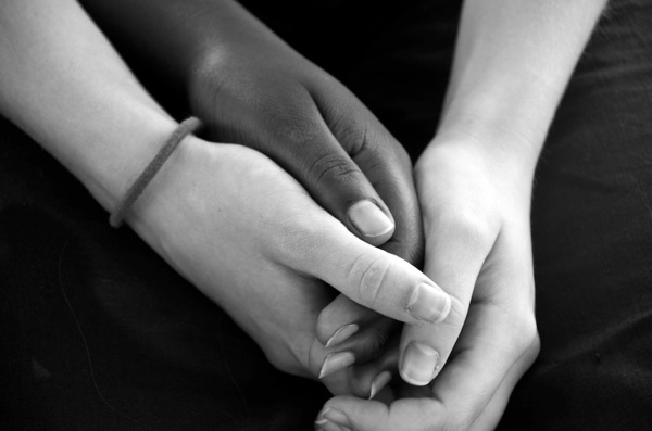 2659_Hands-of-Friendship